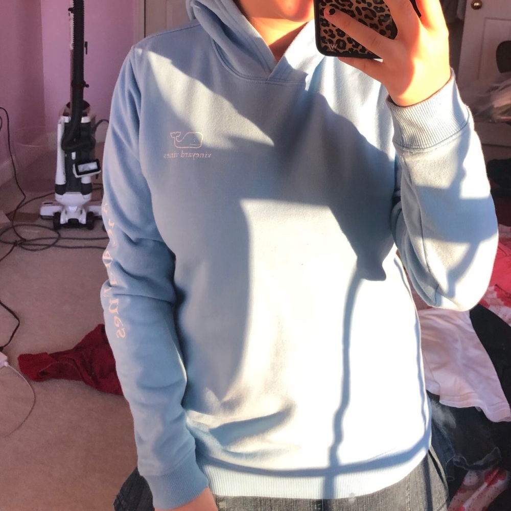 Vineyard vines hoodie